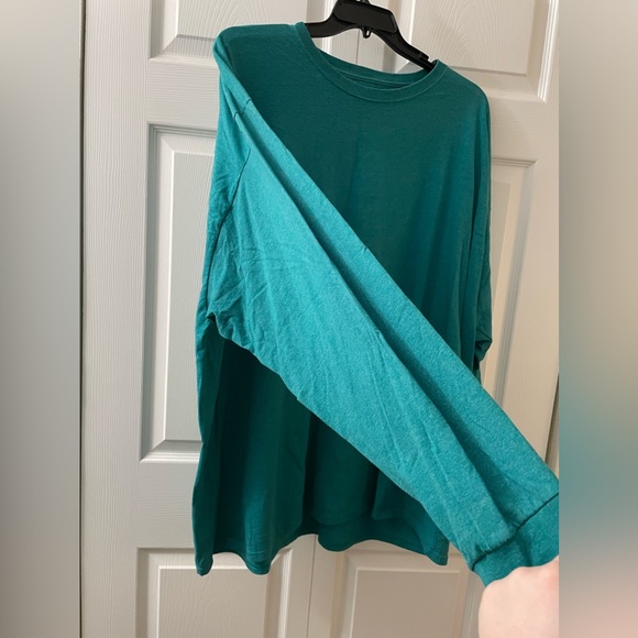 Fruit of the loom teal long sleeve shirt - Picture 2 of 4